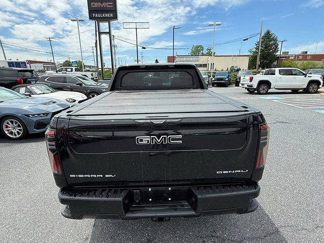 Used 2025 GMC Sierra EV Denali AWD/4WD image 5