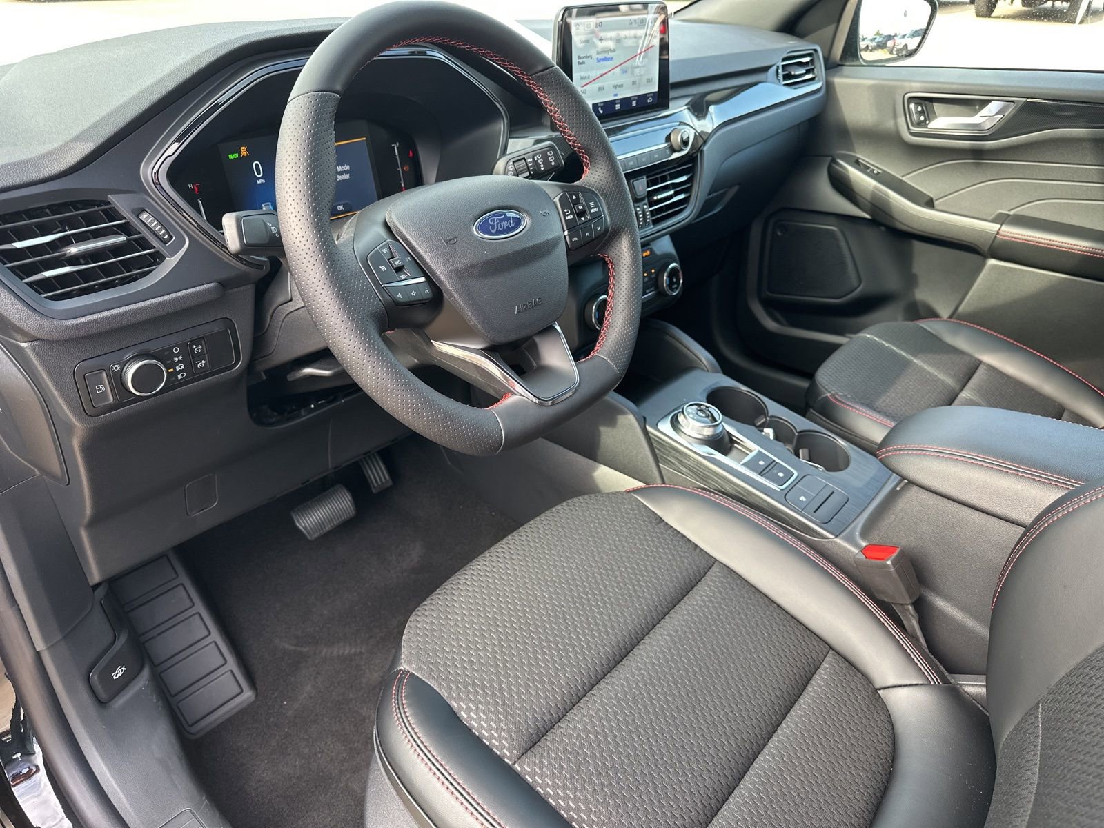 Used 2025 Ford Escape ST-Line w/ Equipment Group 301A image 12