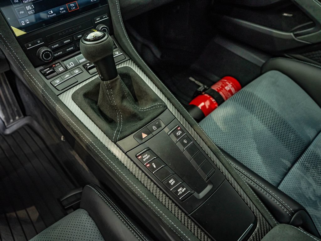 Certified 2024 Porsche 718 Cayman GT4 RS RWD image 51