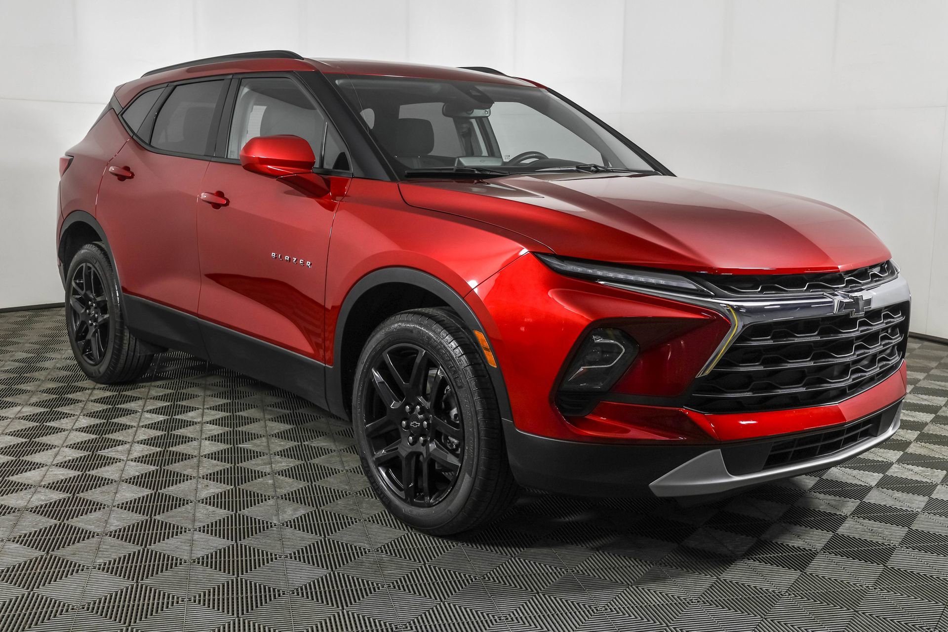 Used 2024 Chevrolet Blazer LT w/ Convenience Package FWD image 10