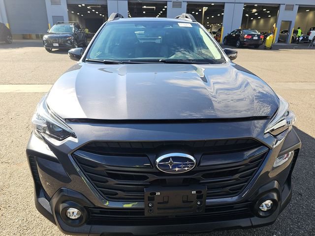 Used 2025 Subaru Outback Onyx Edition AWD/4WD image 3