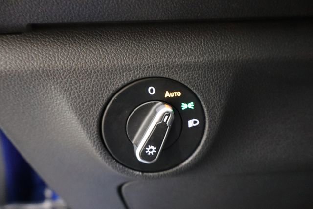 Used 2024 Volkswagen Jetta SE image 18