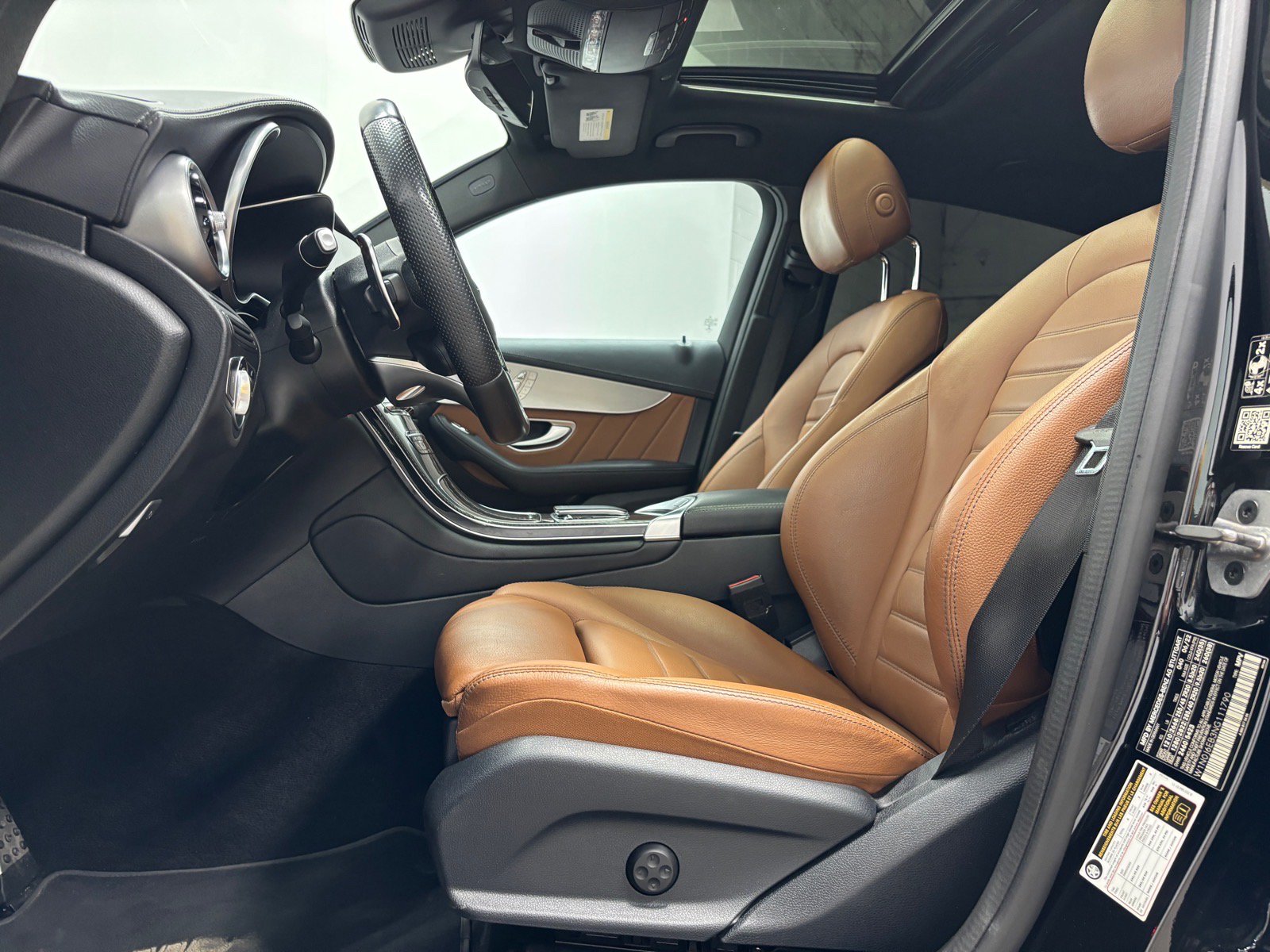 Used 2022 Mercedes-Benz GLC 43 AMG 4MATIC Coupe image 23