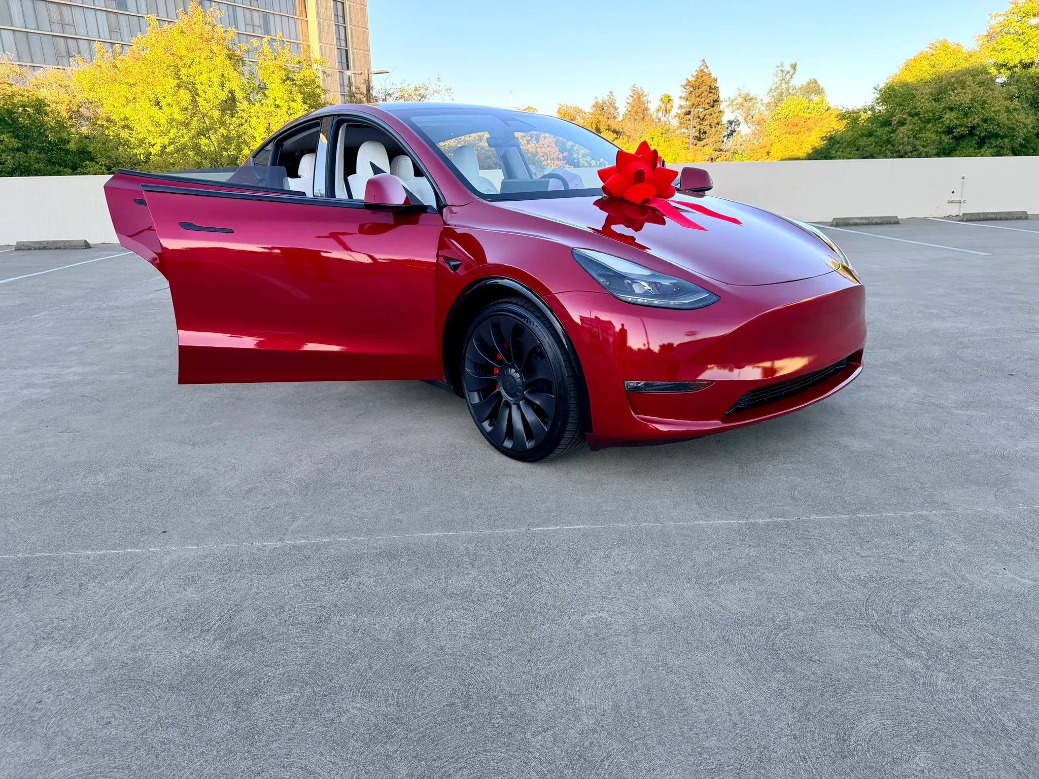 Used 2023 Tesla Model Y Long Range AWD/4WD image 56
