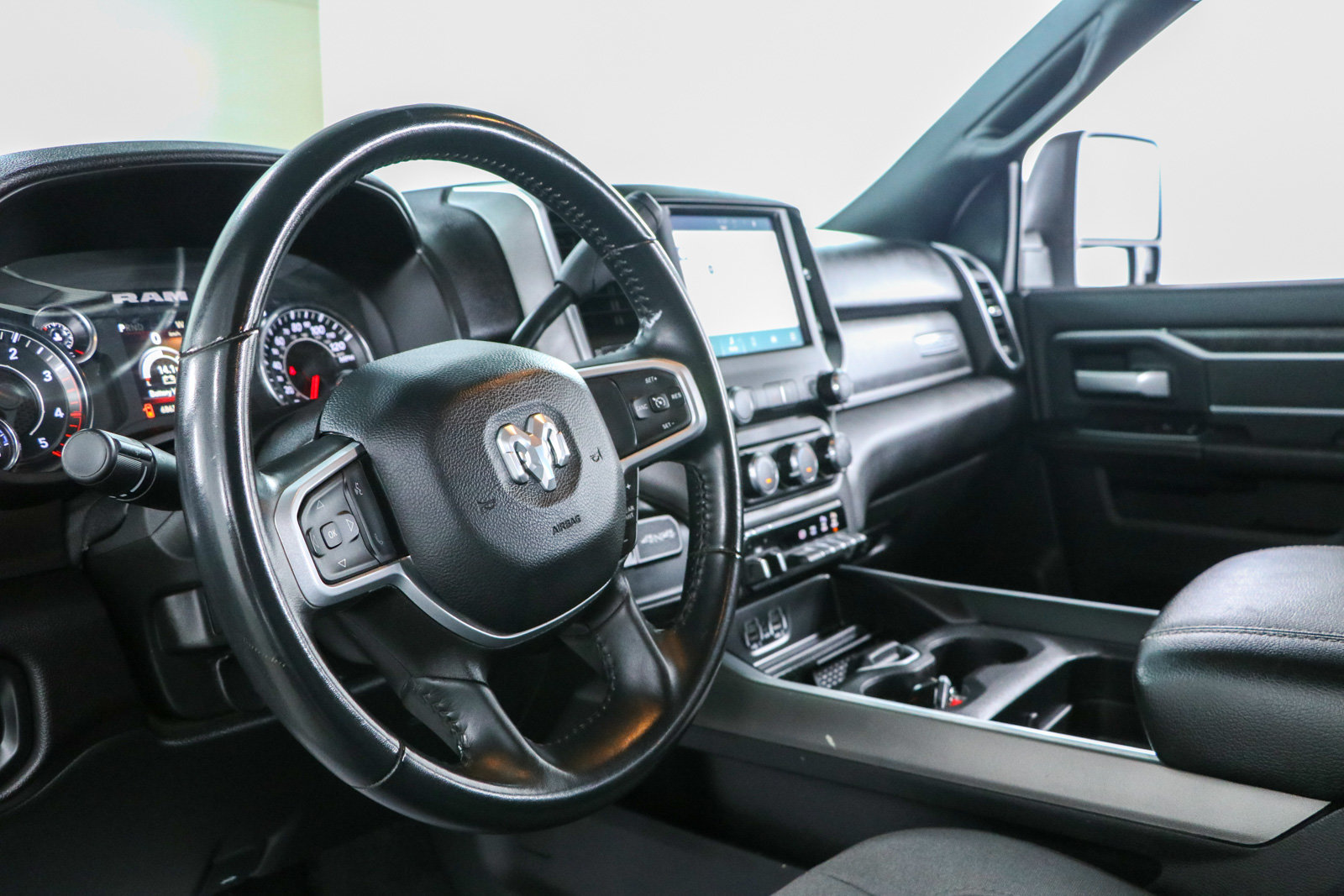 Used 2024 RAM 2500 Big Horn w/ Off Road Package AWD/4WD image 24