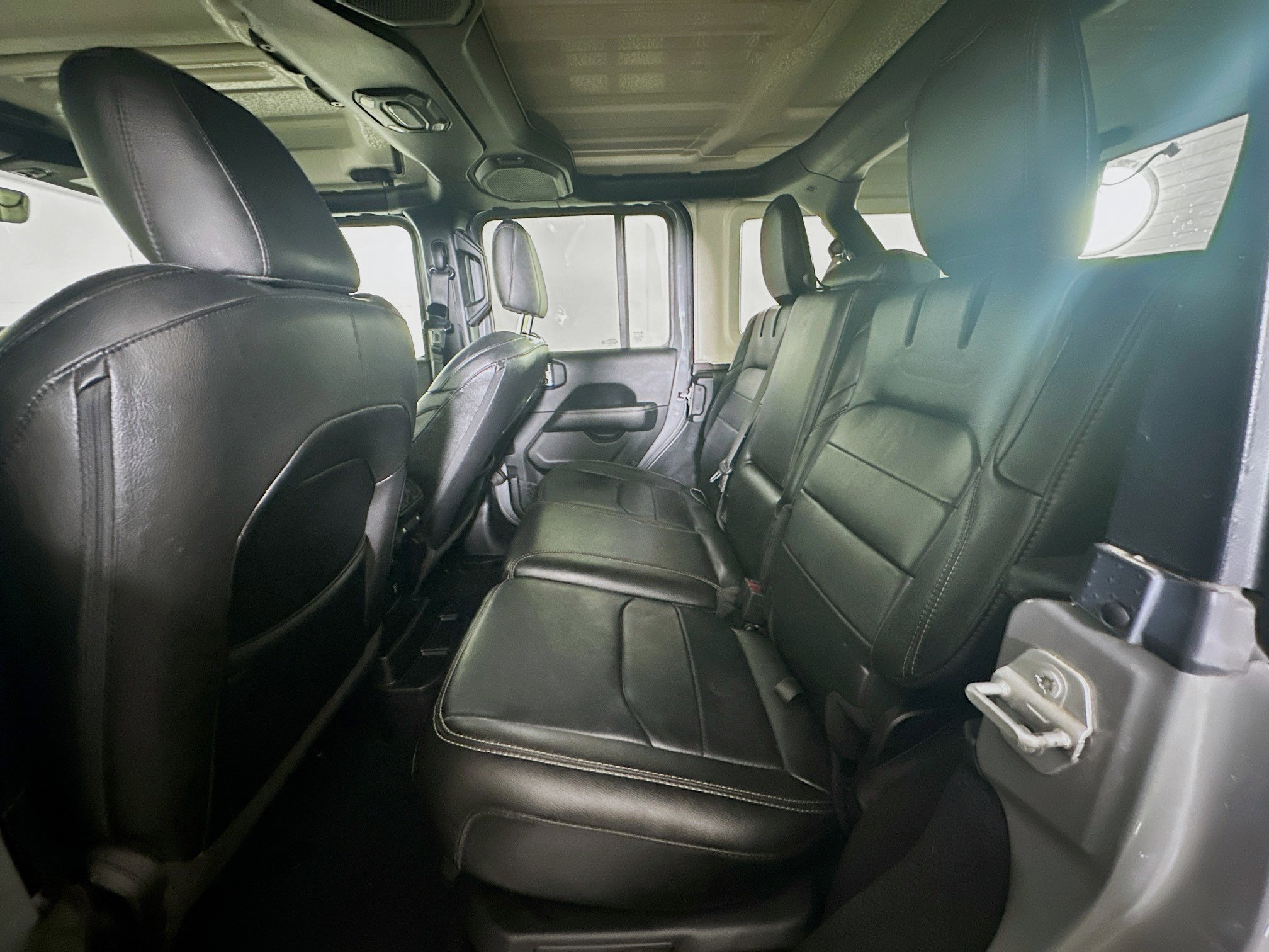 Used 2022 Jeep Wrangler Sahara w/ Cold Weather Group image 29