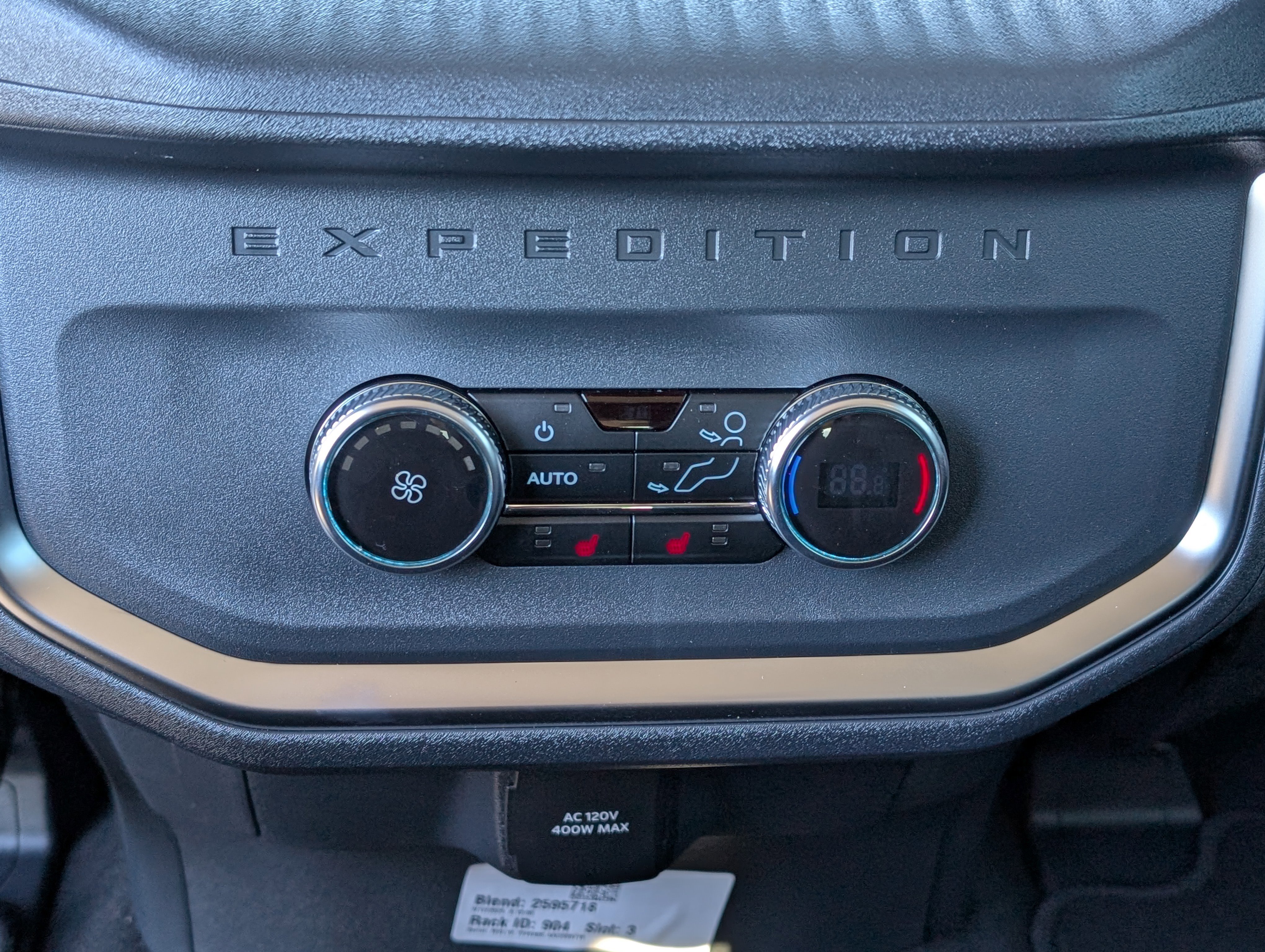 New 2025 Ford Expedition Max Platinum w/ Driver's Package image 13