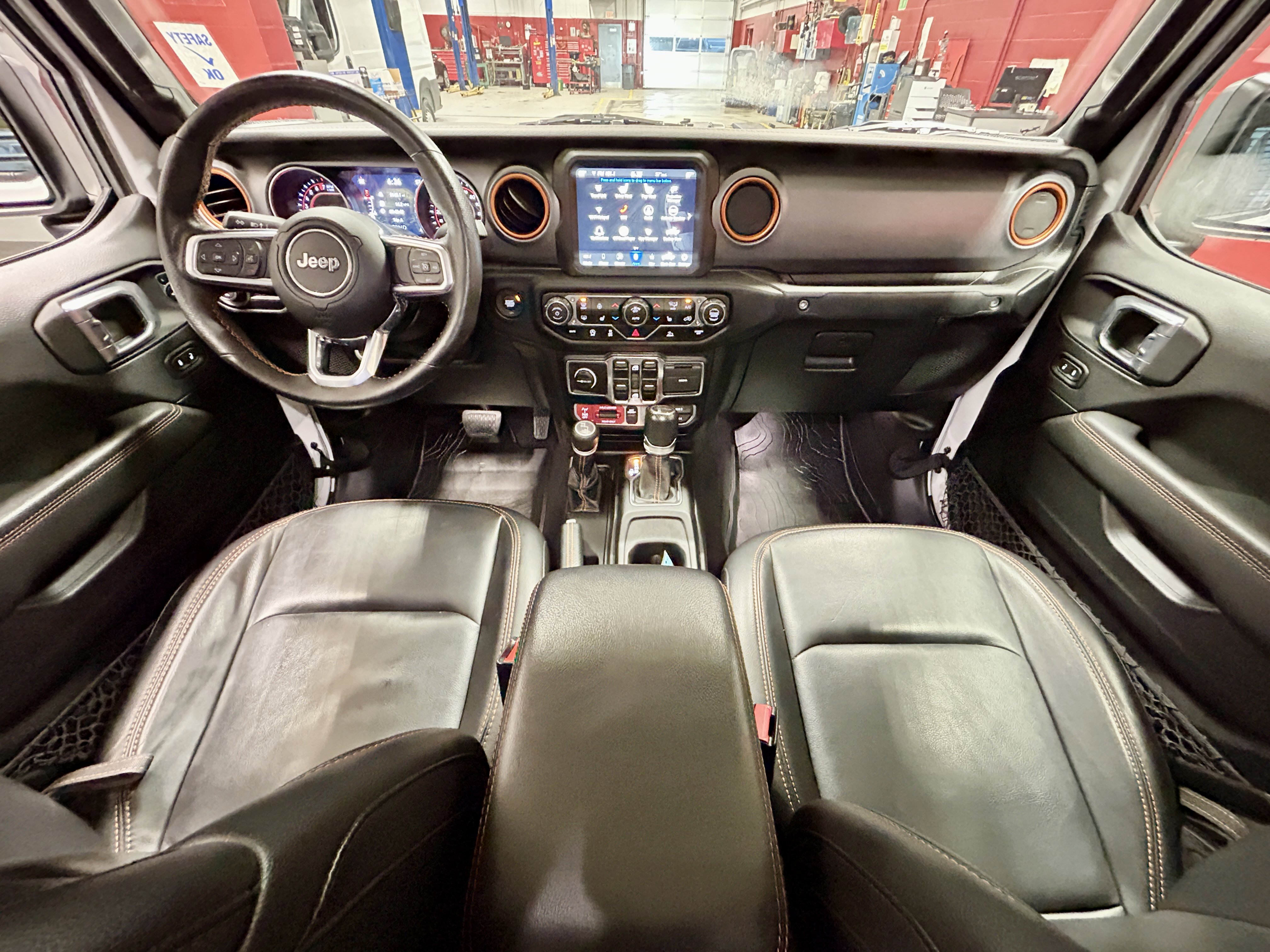 Certified 2021 Jeep Gladiator Mojave AWD/4WD image 22