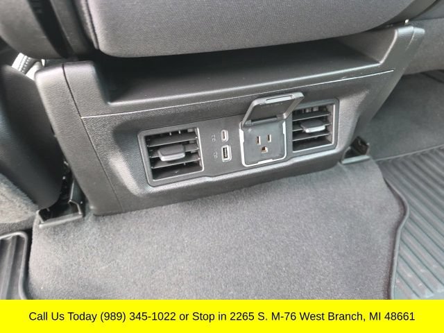 Used 2023 Chevrolet Silverado 1500 LT AWD/4WD image 37