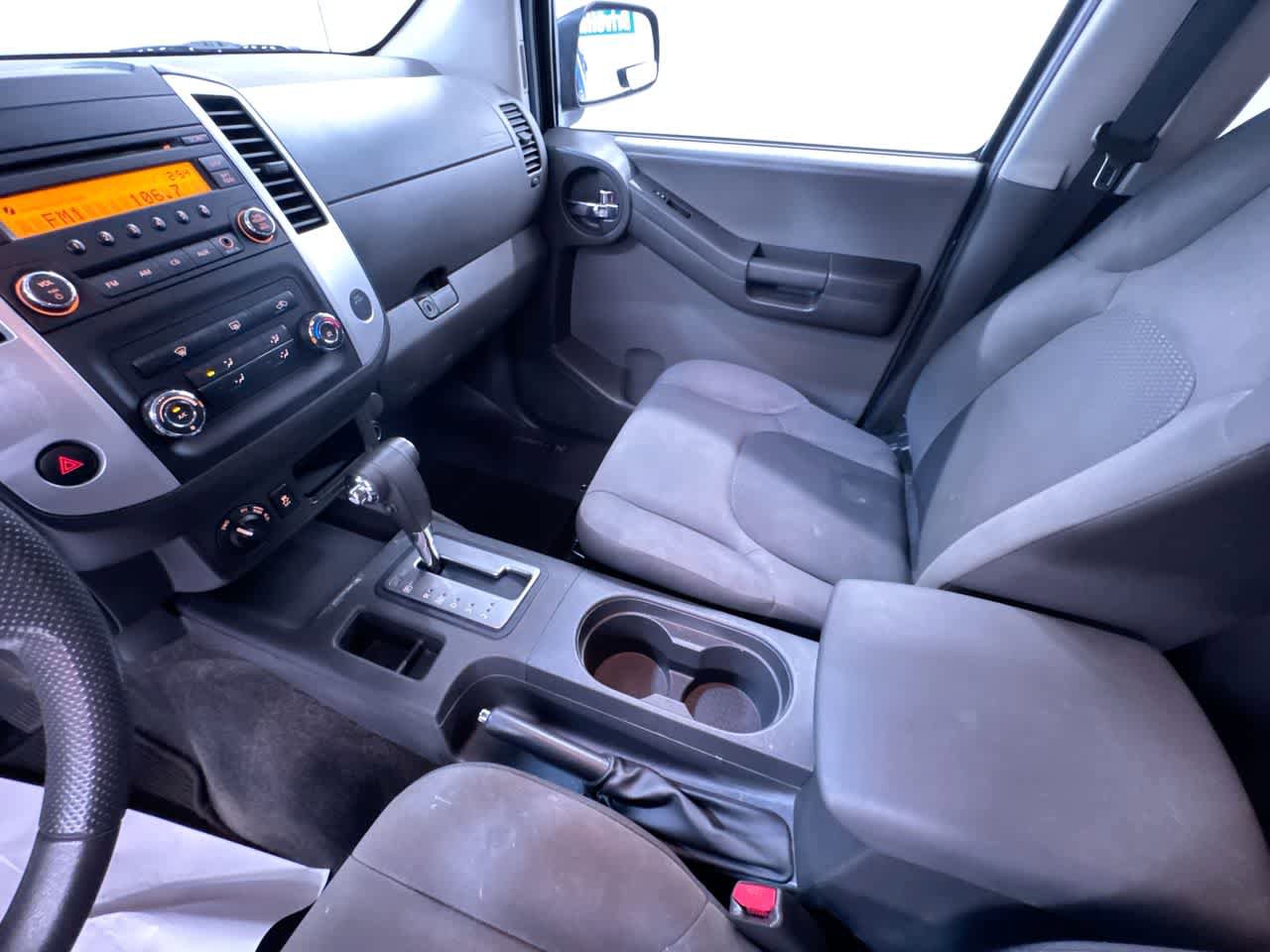 Used 2014 Nissan Xterra X AWD/4WD image 21