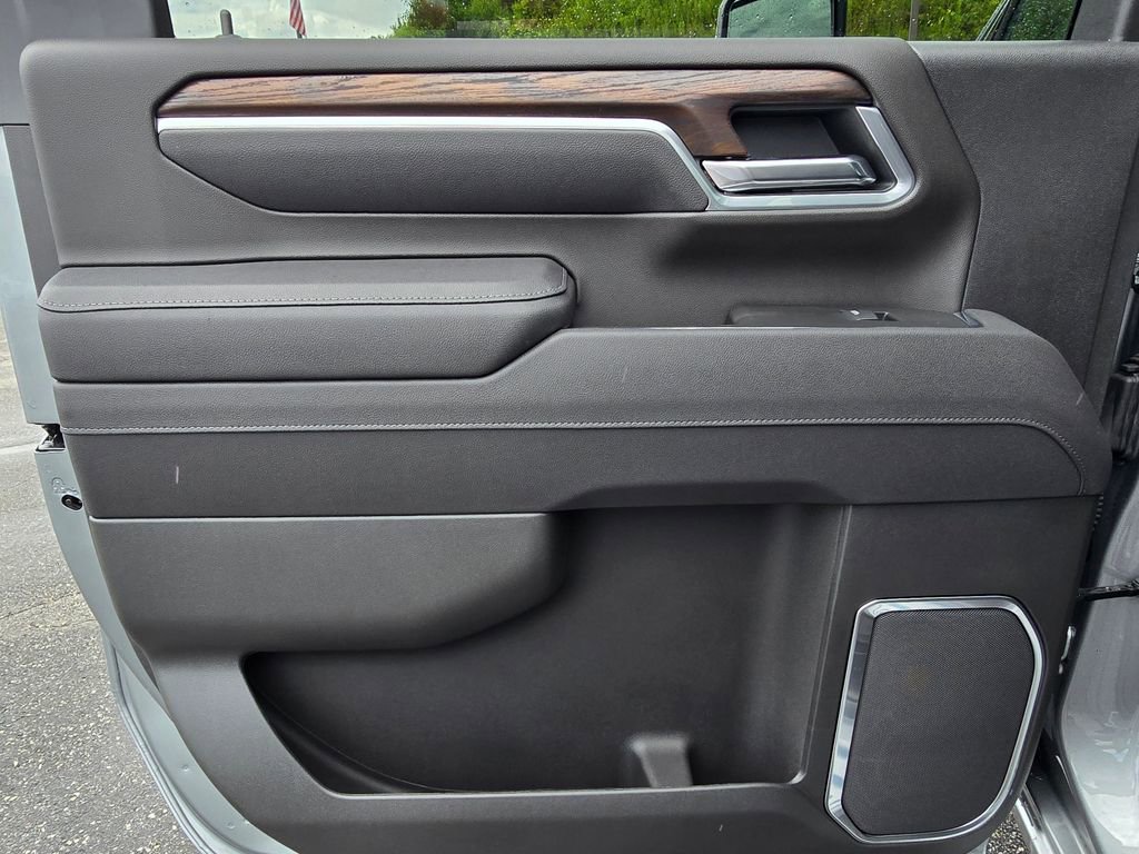 New 2025 GMC Sierra 2500 SLT image 37