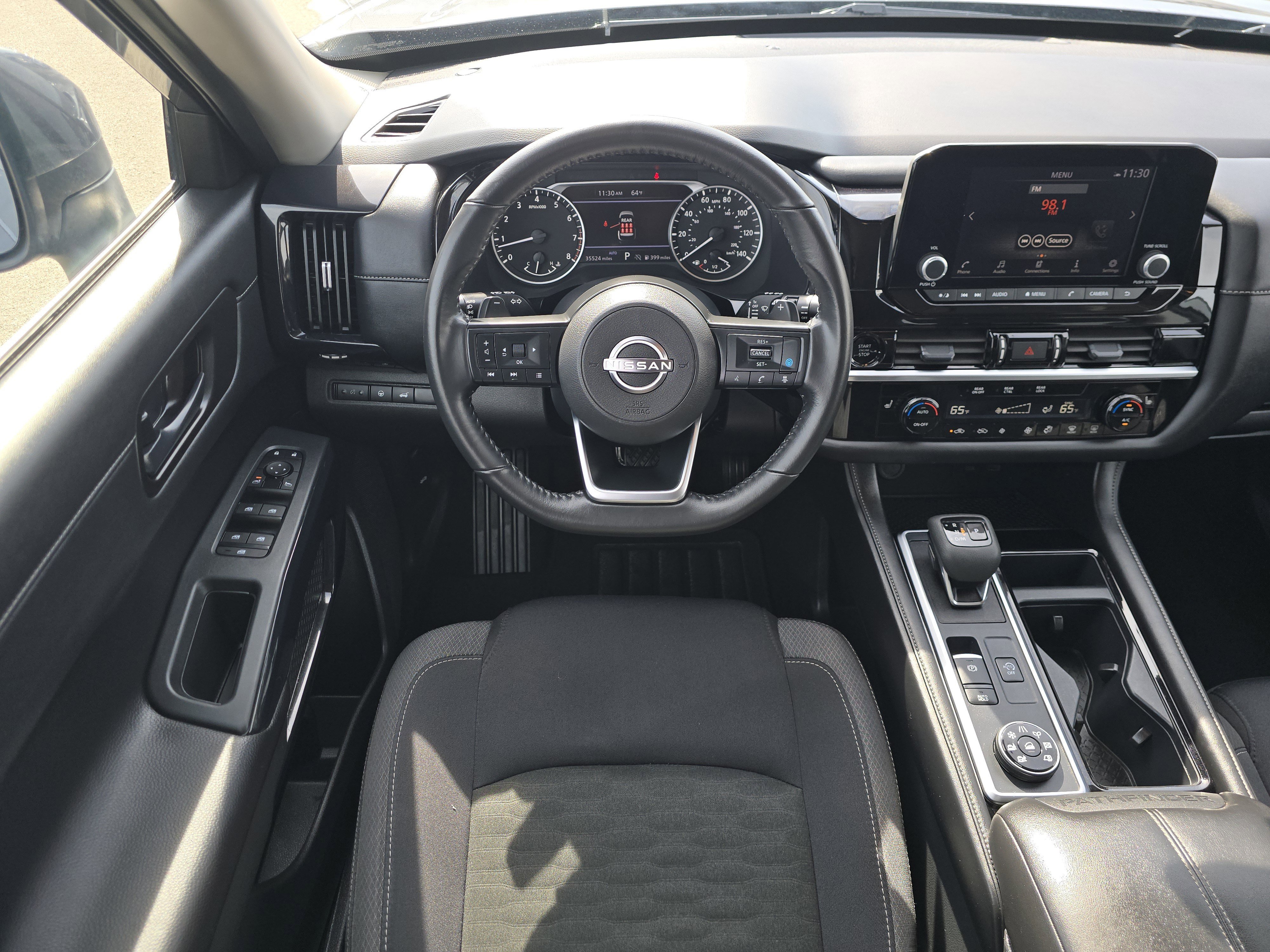 Used 2025 Nissan Pathfinder SV image 21