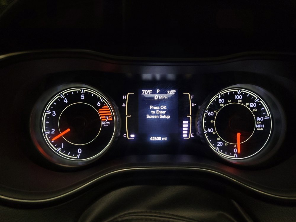 Used 2020 Jeep Cherokee Latitude Plus w/ Cold Weather Group AWD/4WD image 23