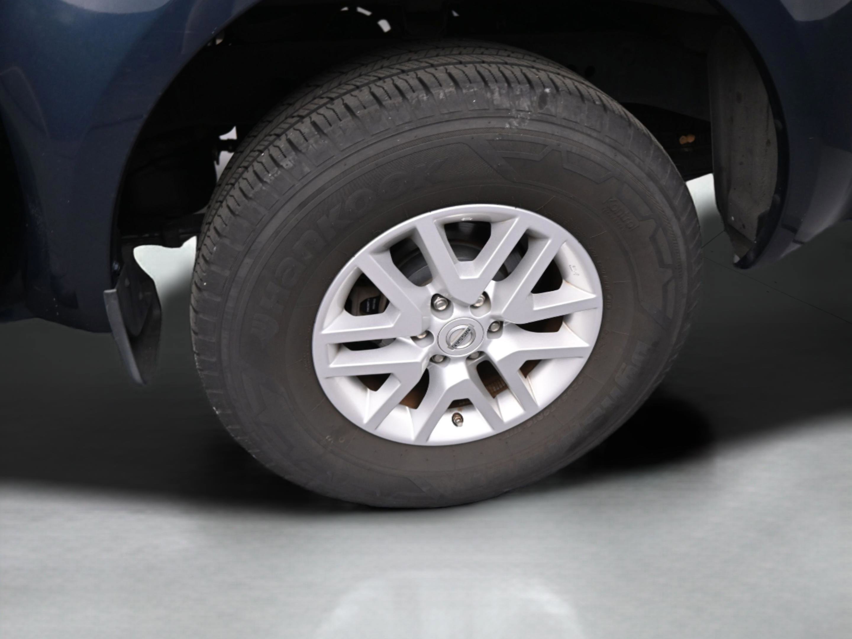 Used 2019 Nissan Frontier SV image 35
