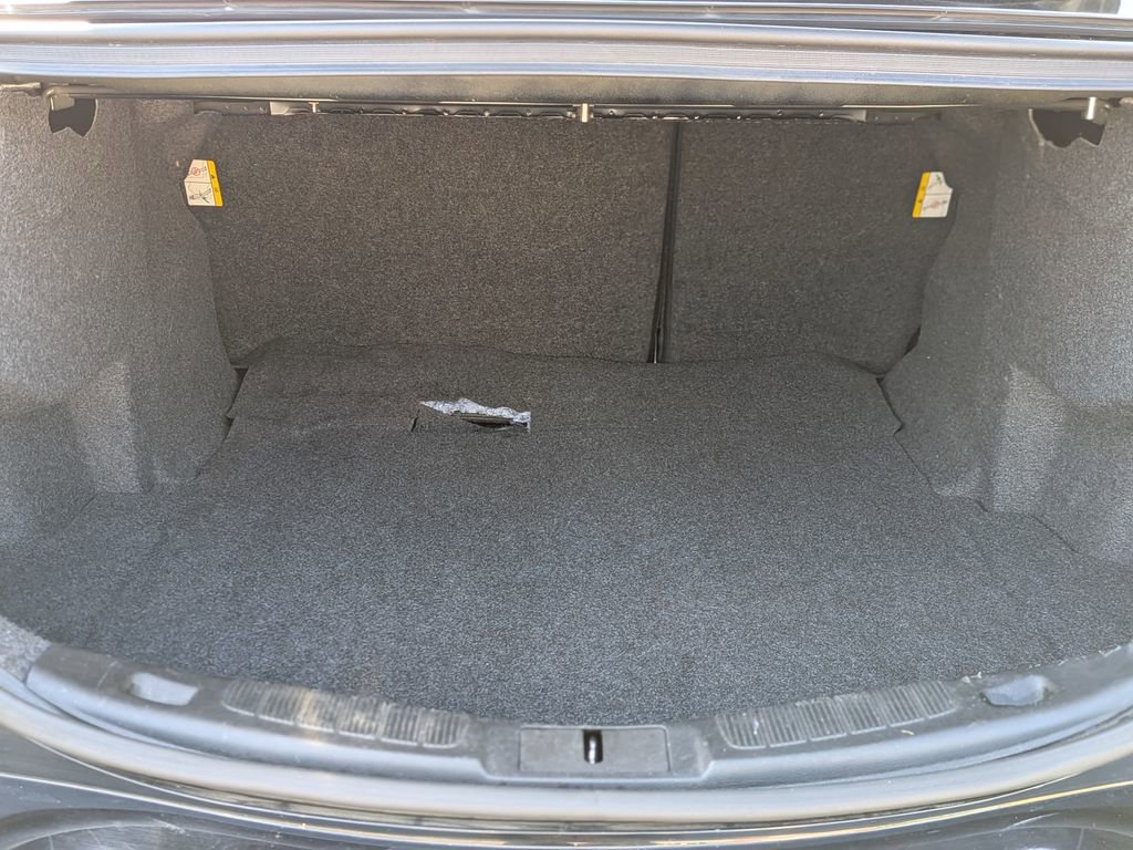 Used 2020 Ford Fusion SE image 6