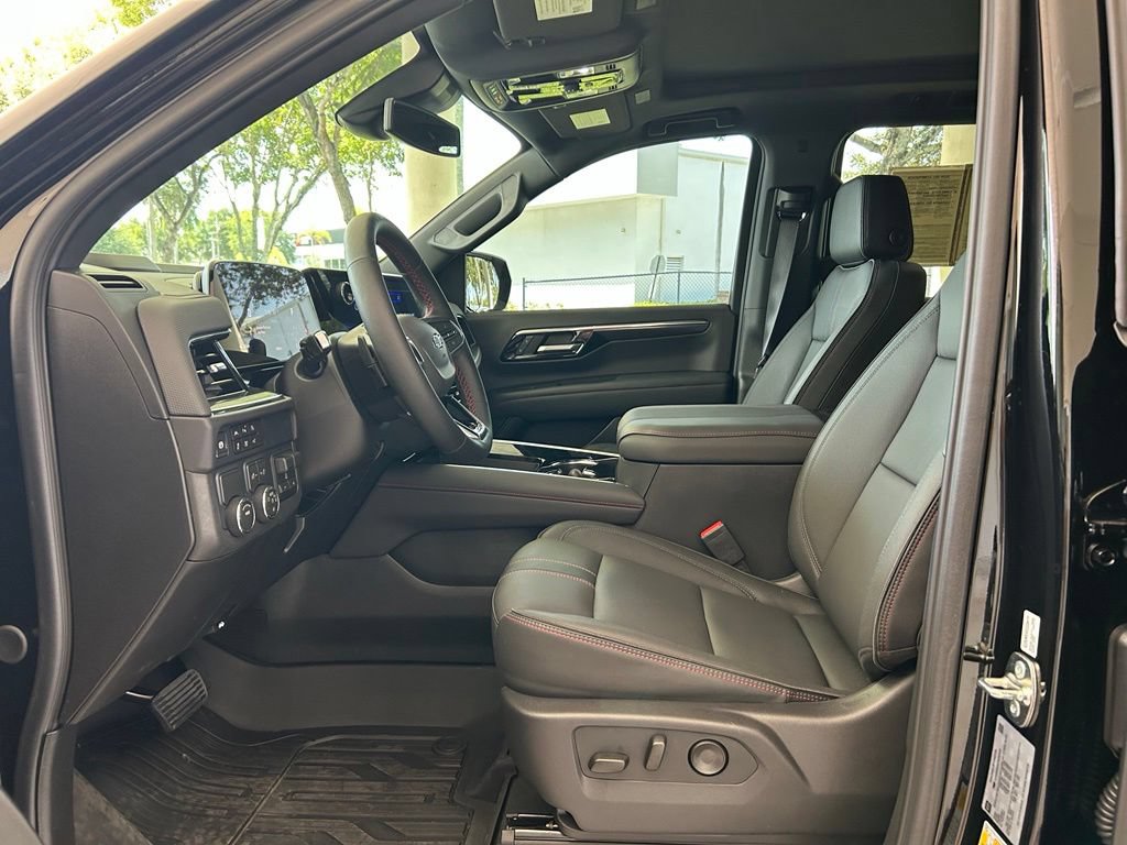 Used 2026 Chevrolet Suburban RST w/ Comfort Package RWD image 6