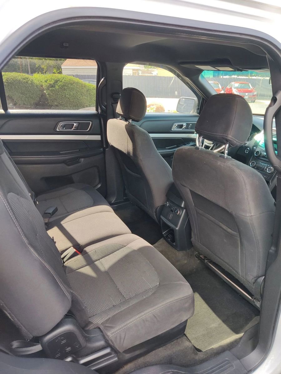 Used 2016 Ford Explorer XLT AWD/4WD image 18