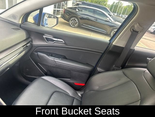 Used 2026 Kia Sportage EX FWD image 27