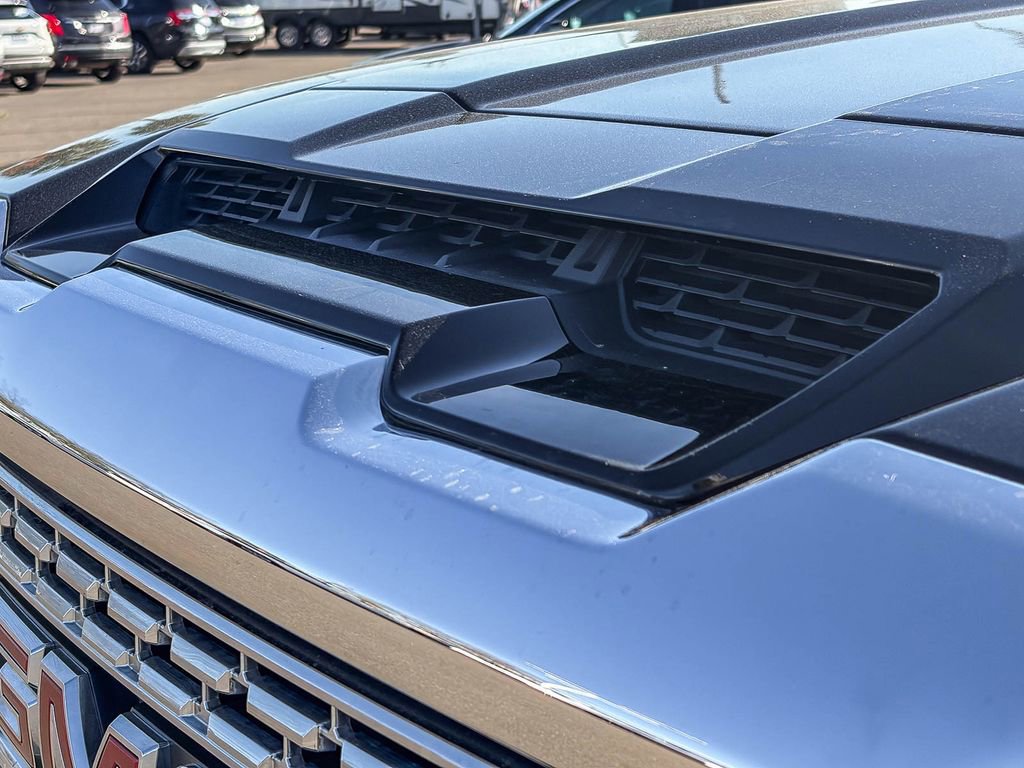 Used 2022 GMC Sierra 2500 Denali w/ Denali Ultimate Package image 16