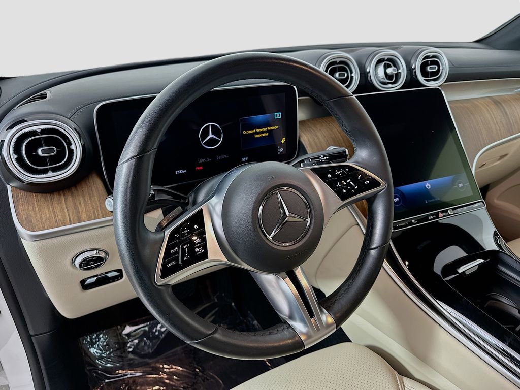 Used 2023 Mercedes-Benz GLC 300 4MATIC image 12