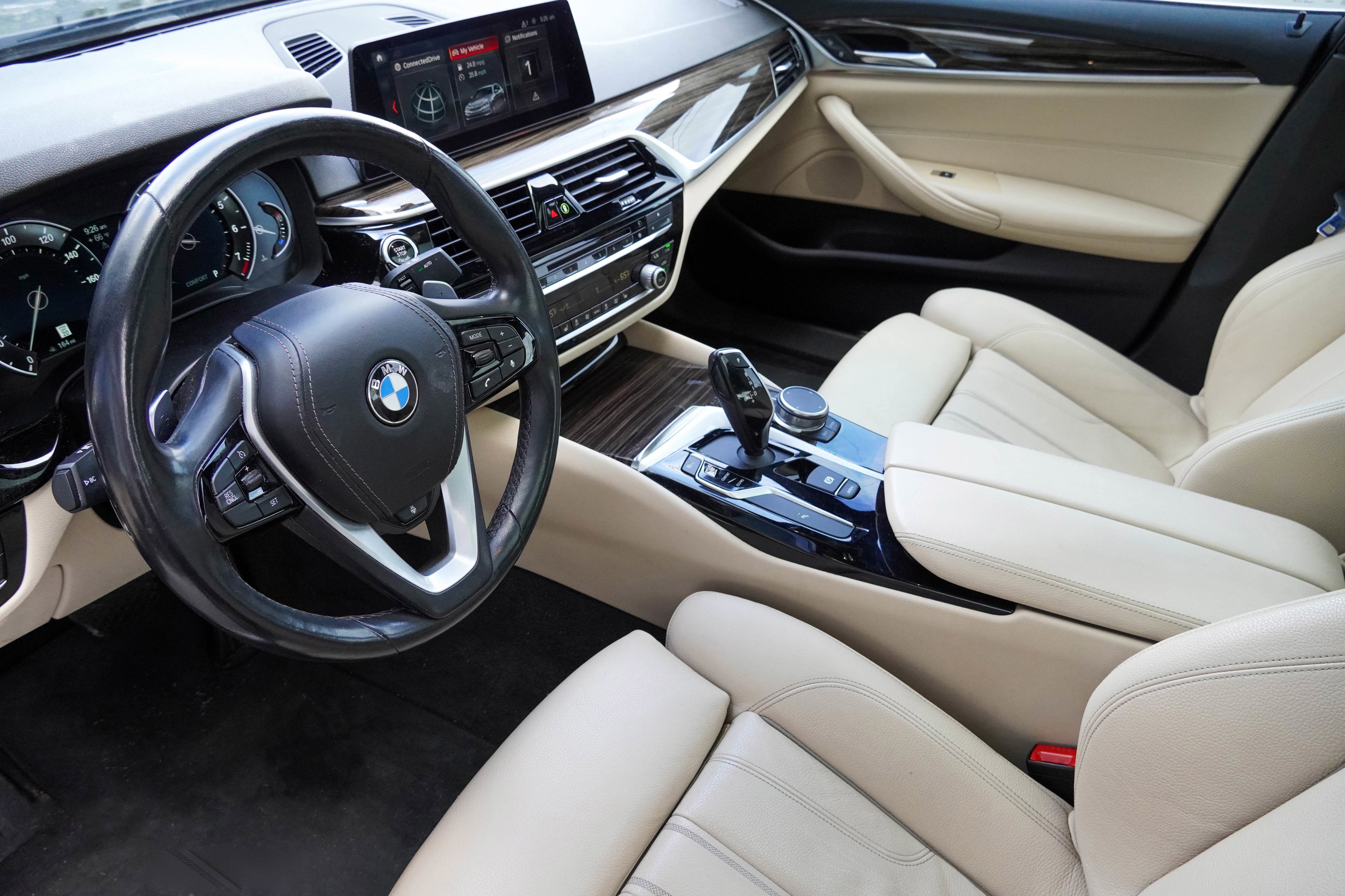 Used 2019 BMW 540i w/ Convenience Package image 9
