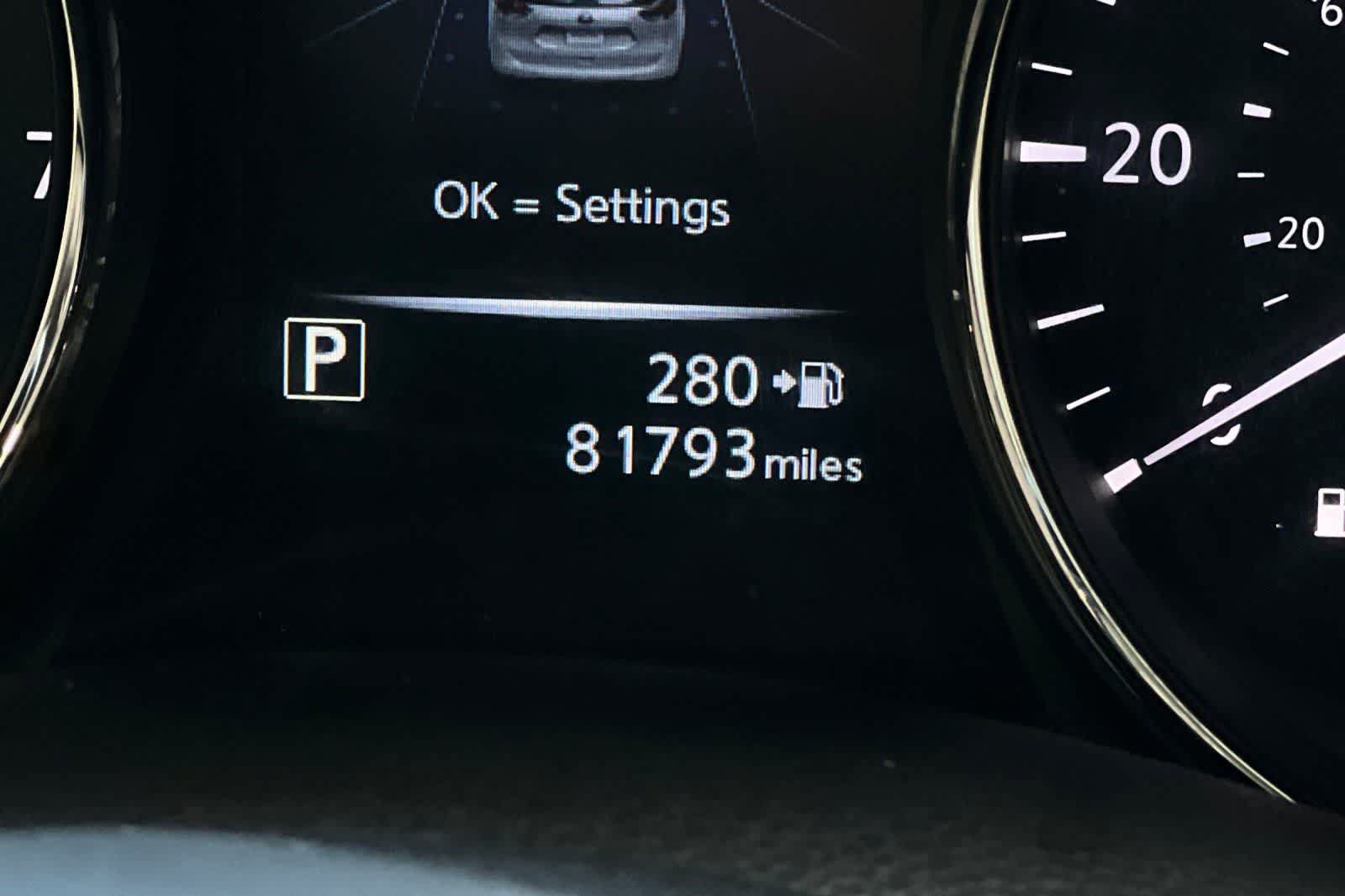 Used 2017 Nissan Rogue SV FWD image 26