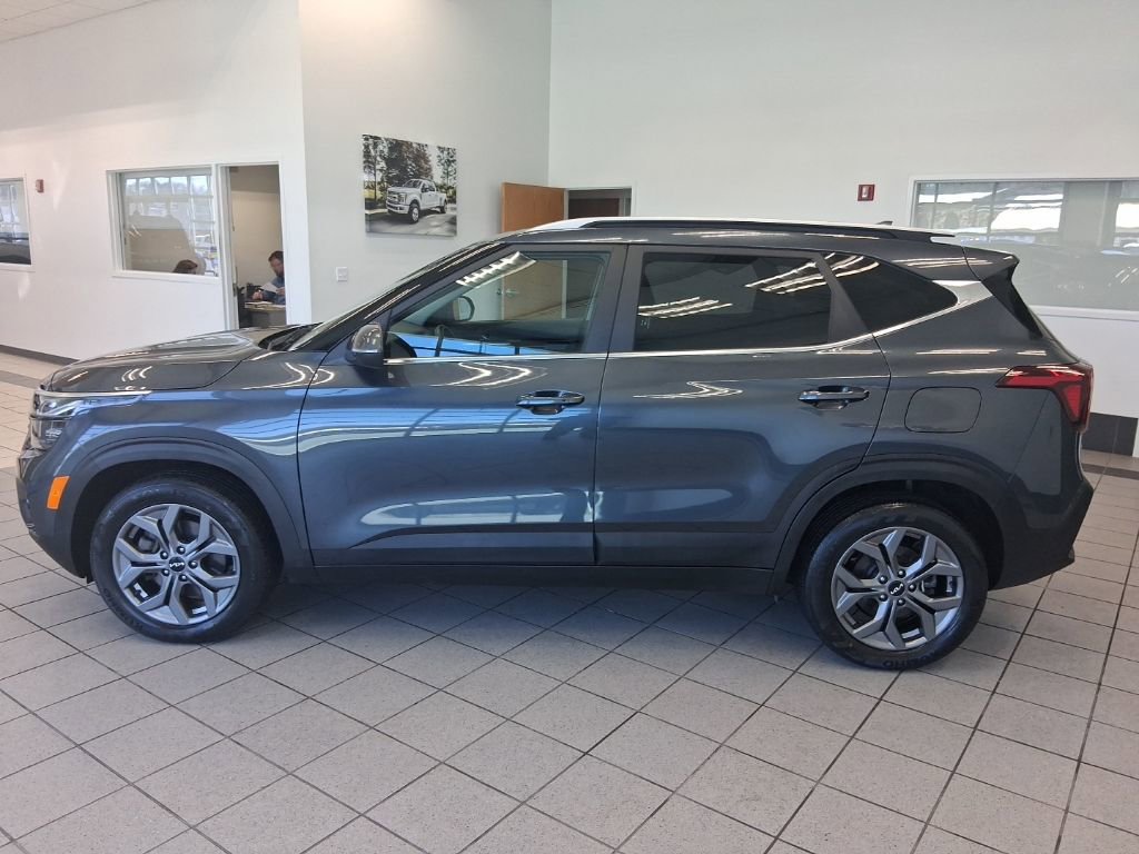 Used 2024 Kia Seltos S image 6