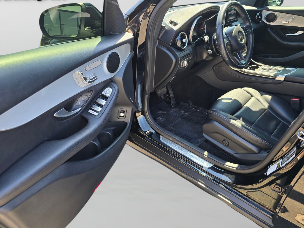 Used 2019 Mercedes-Benz GLC 300 4MATIC image 20
