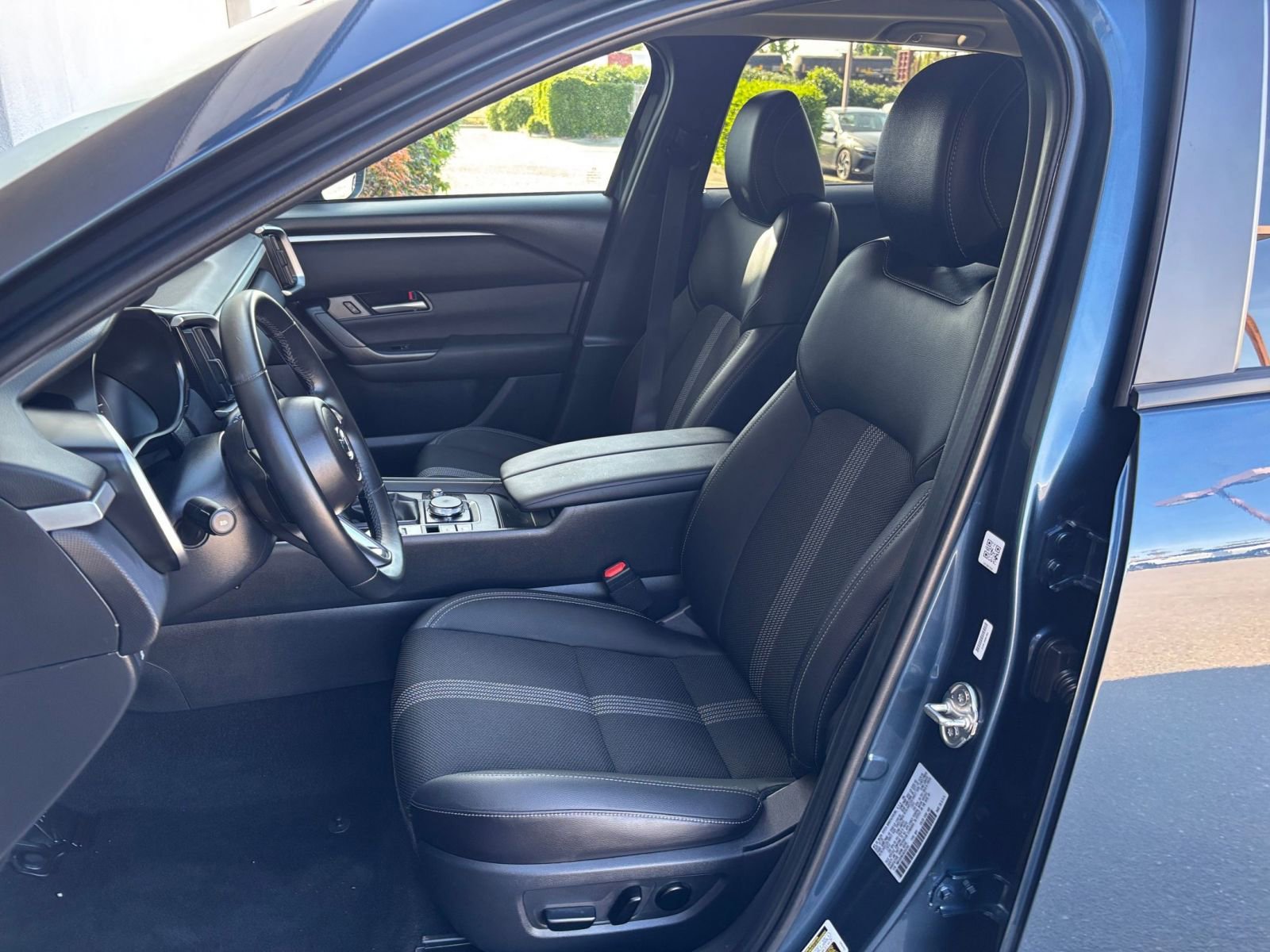 Used 2025 MAZDA CX-50 AWD 2.5 S w/ Premium Package image 38