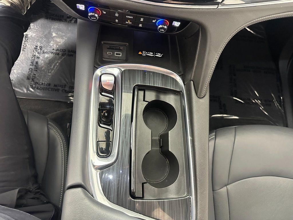 Used 2023 Buick Enclave Essence w/ Experience Buick Package AWD/4WD image 34