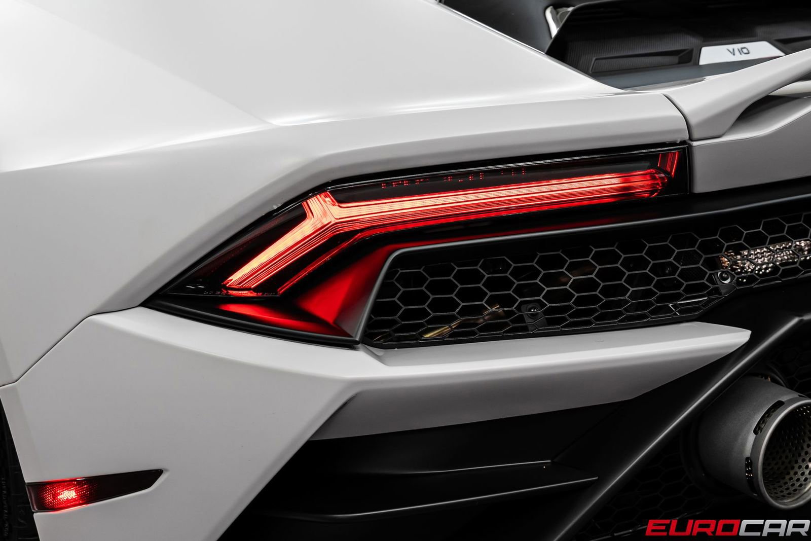 Used 2020 Lamborghini Huracan EVO AWD/4WD image 18