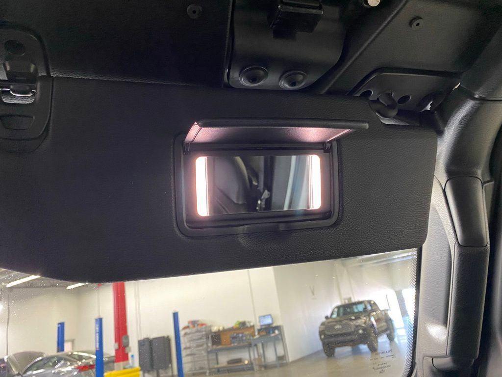 Used 2023 Jeep Wrangler Unlimited Sahara image 37