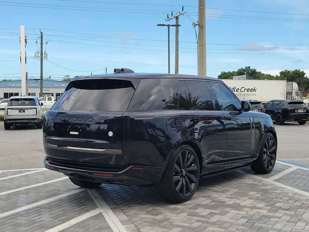 Certified 2023 Land Rover Range Rover SV AWD/4WD image 5
