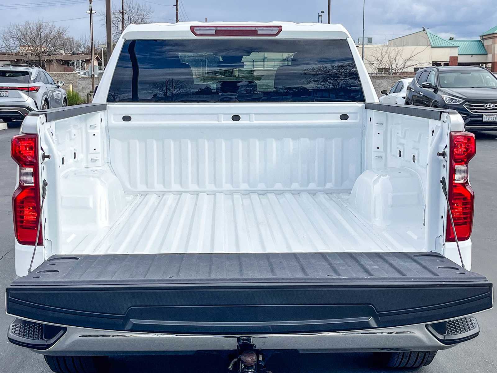 Used 2024 Chevrolet Silverado 1500 LT image 24