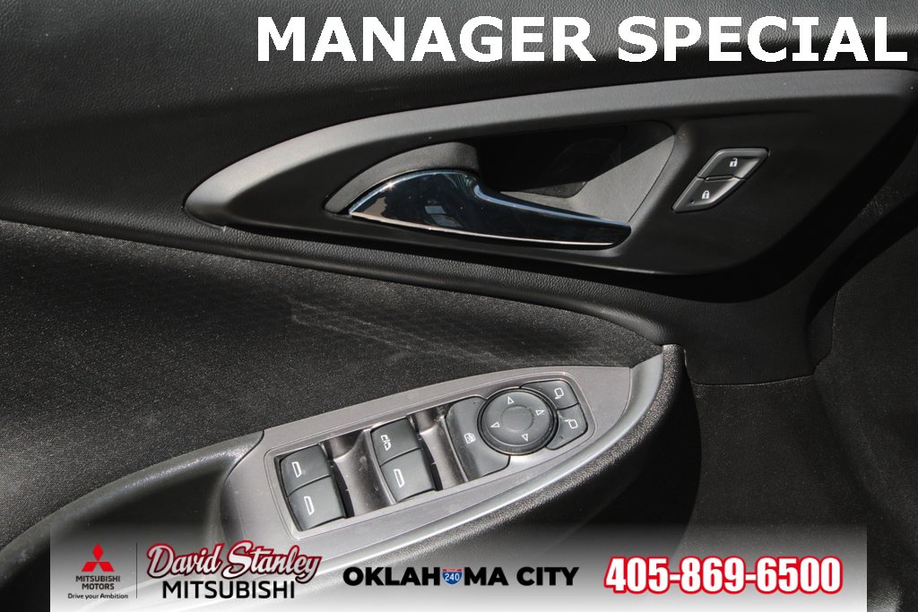 Used 2023 Chevrolet Malibu LT image 12