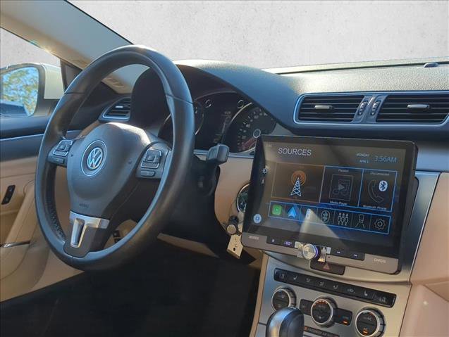 Used 2013 Volkswagen CC Lux image 27
