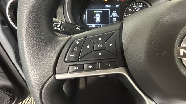 Used 2022 Nissan Kicks SV FWD image 16