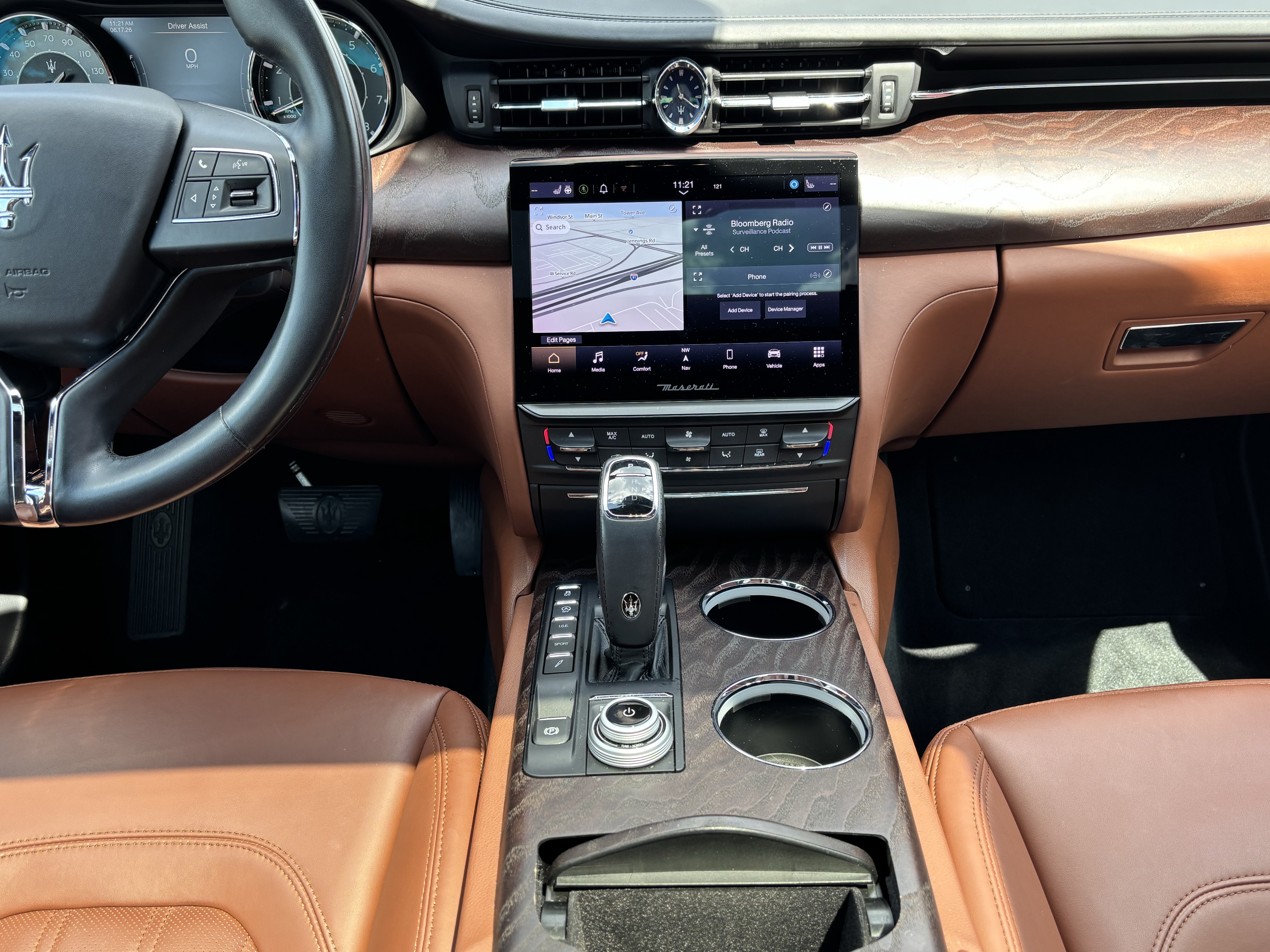 Used 2023 Maserati Quattroporte GT RWD image 23