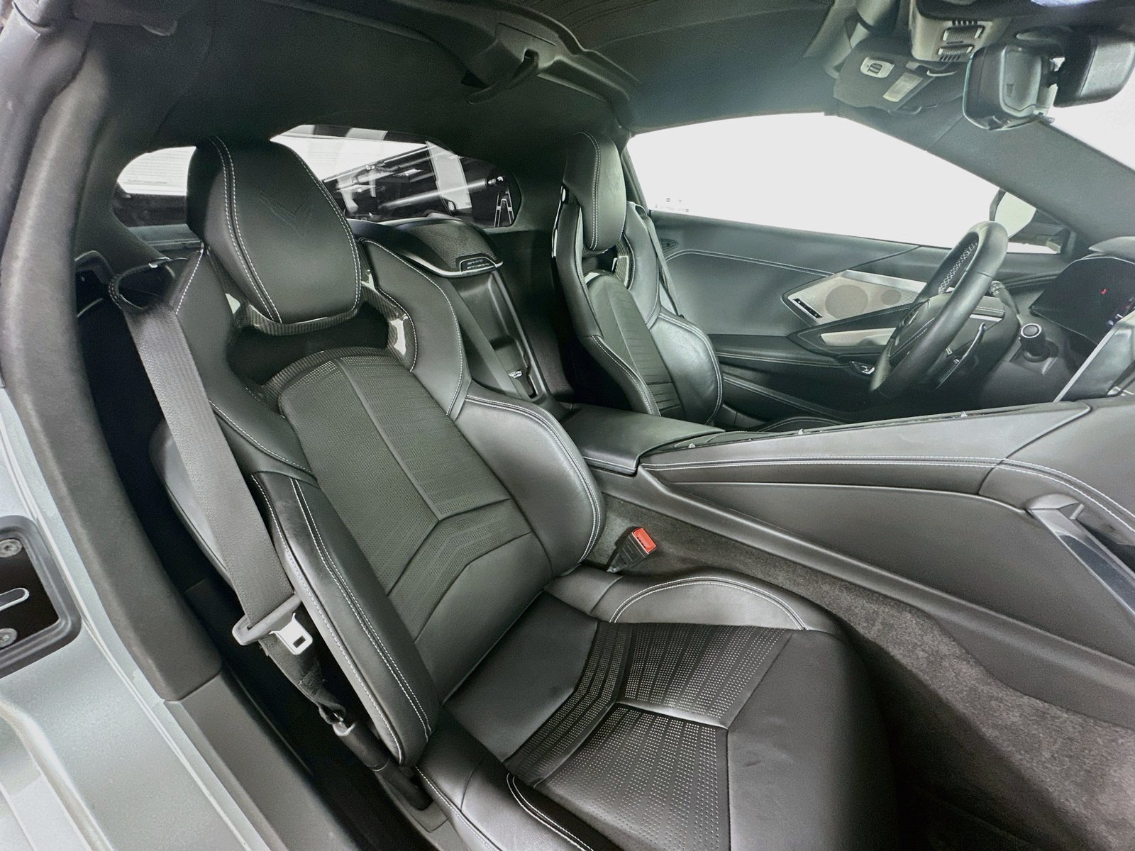 Used 2020 Chevrolet Corvette Stingray Premium Cpe w/ 3LT Preferred Equipment Group RWD image 40