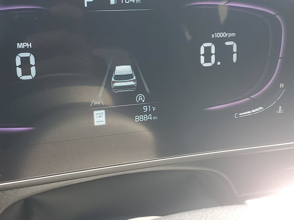 Used 2025 Kia Sportage EX FWD image 28