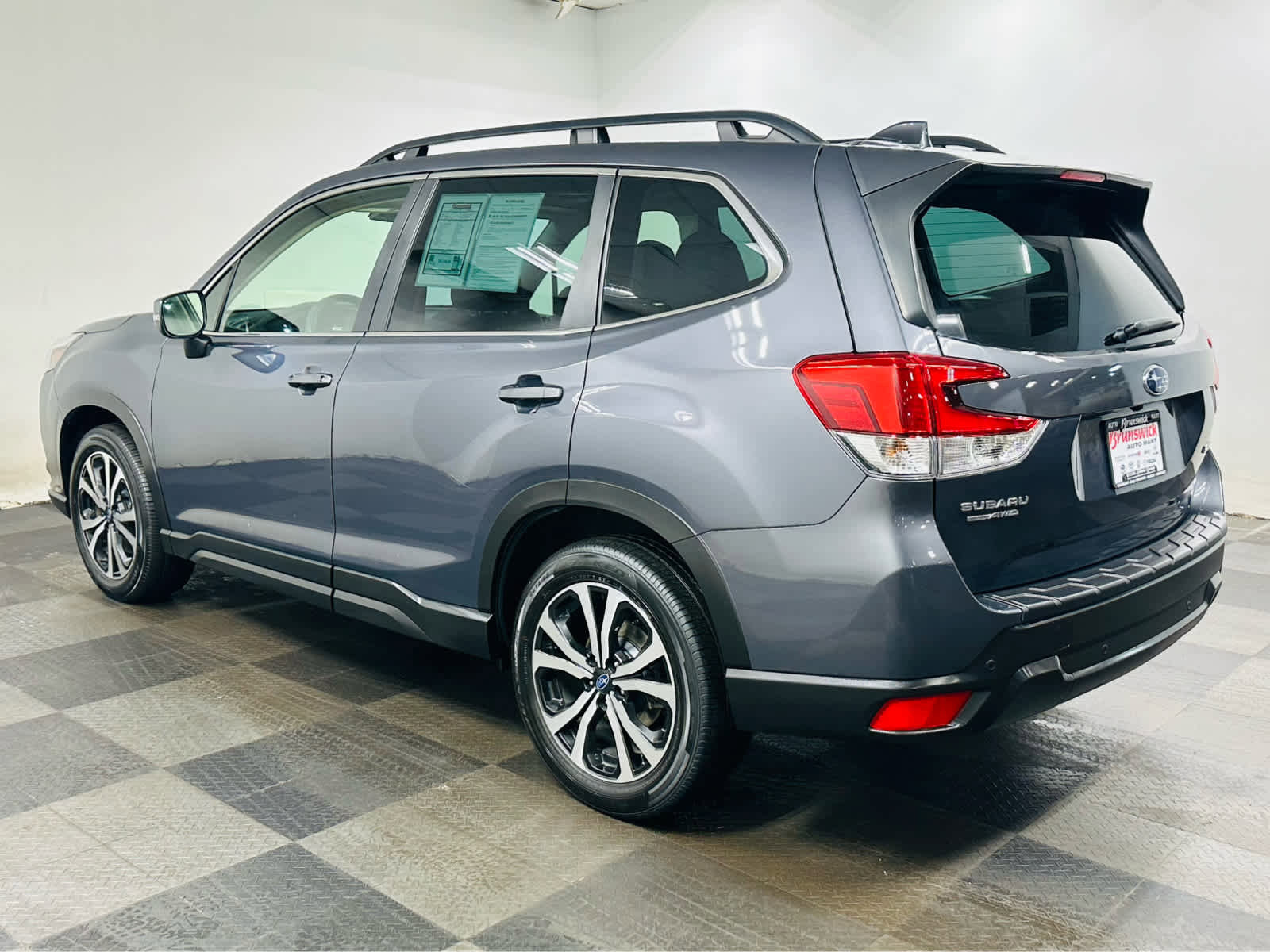 Certified 2023 Subaru Forester Limited w/ Popular Package #2 image 4