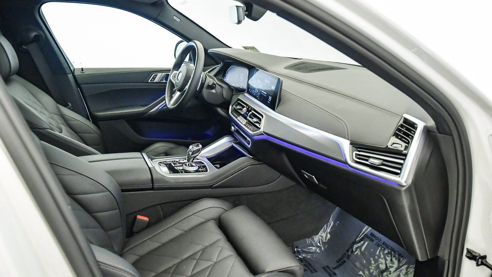 Certified 2023 BMW X6 xDrive40i w/ M Sport Package image 18