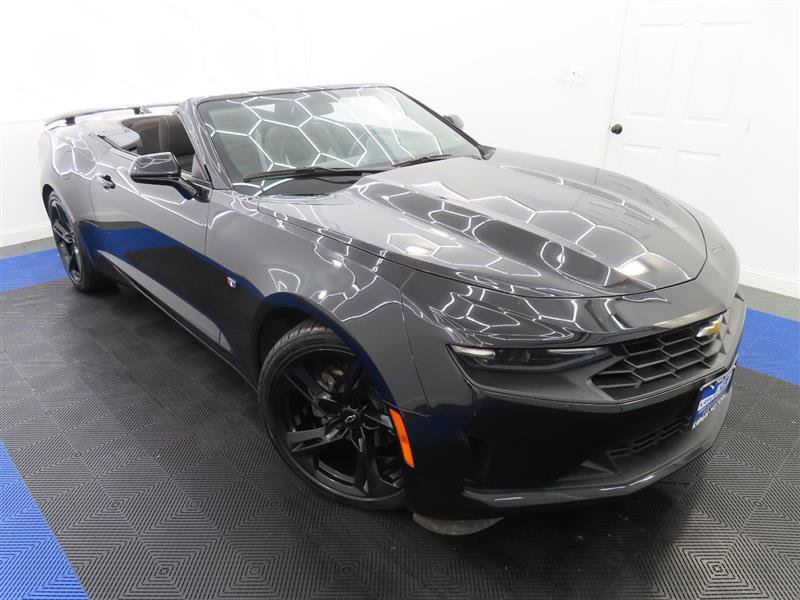 Used 2023 Chevrolet Camaro LT RWD image 7