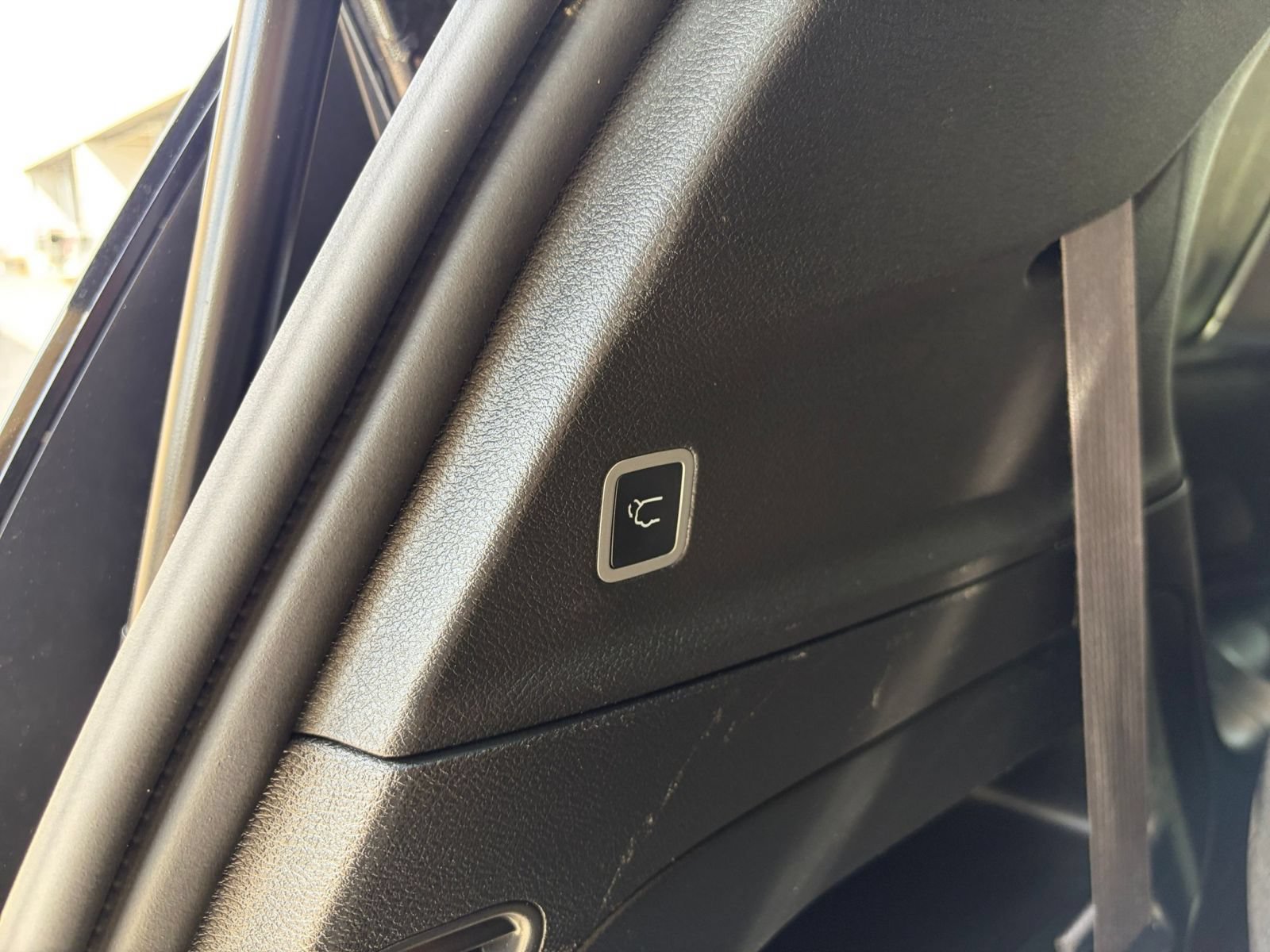 Used 2025 Chrysler Pacifica Select FWD image 19