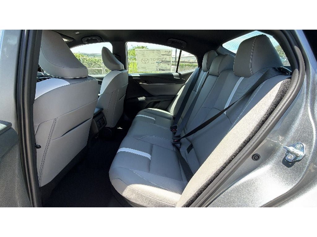 New 2026 Toyota Camry SE FWD image 31