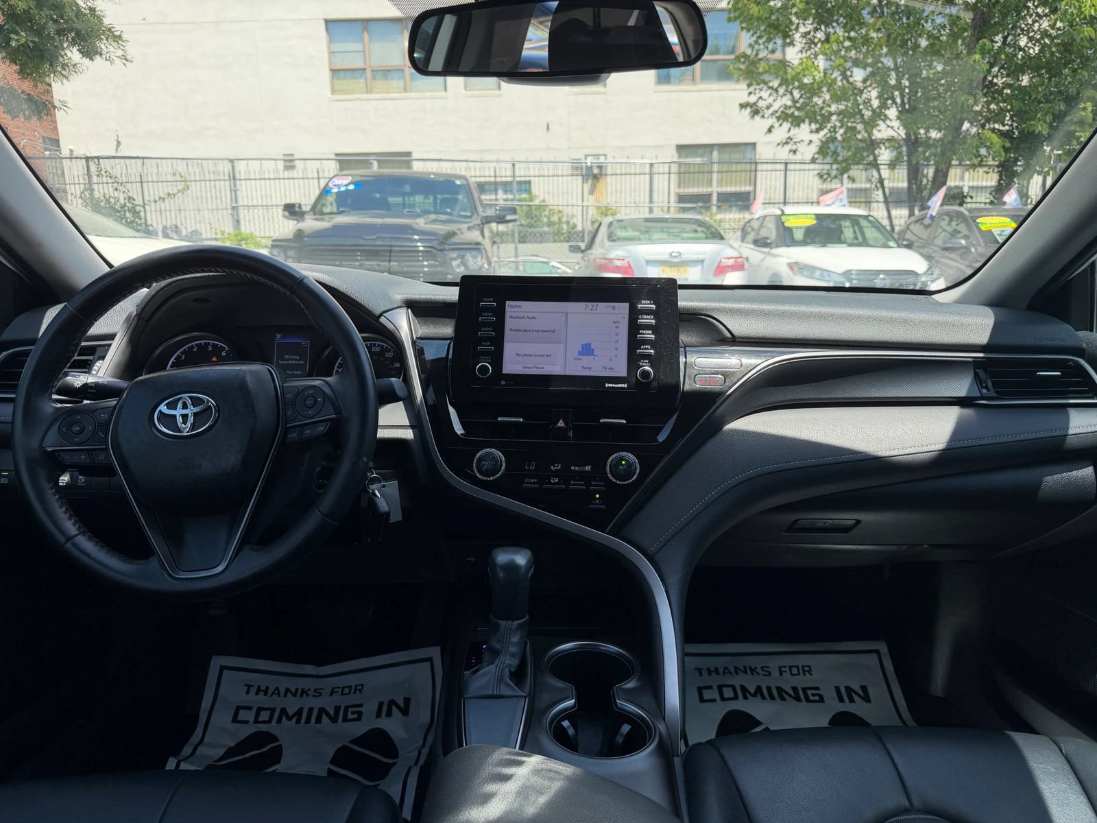 Used 2021 Toyota Camry SE FWD image 12