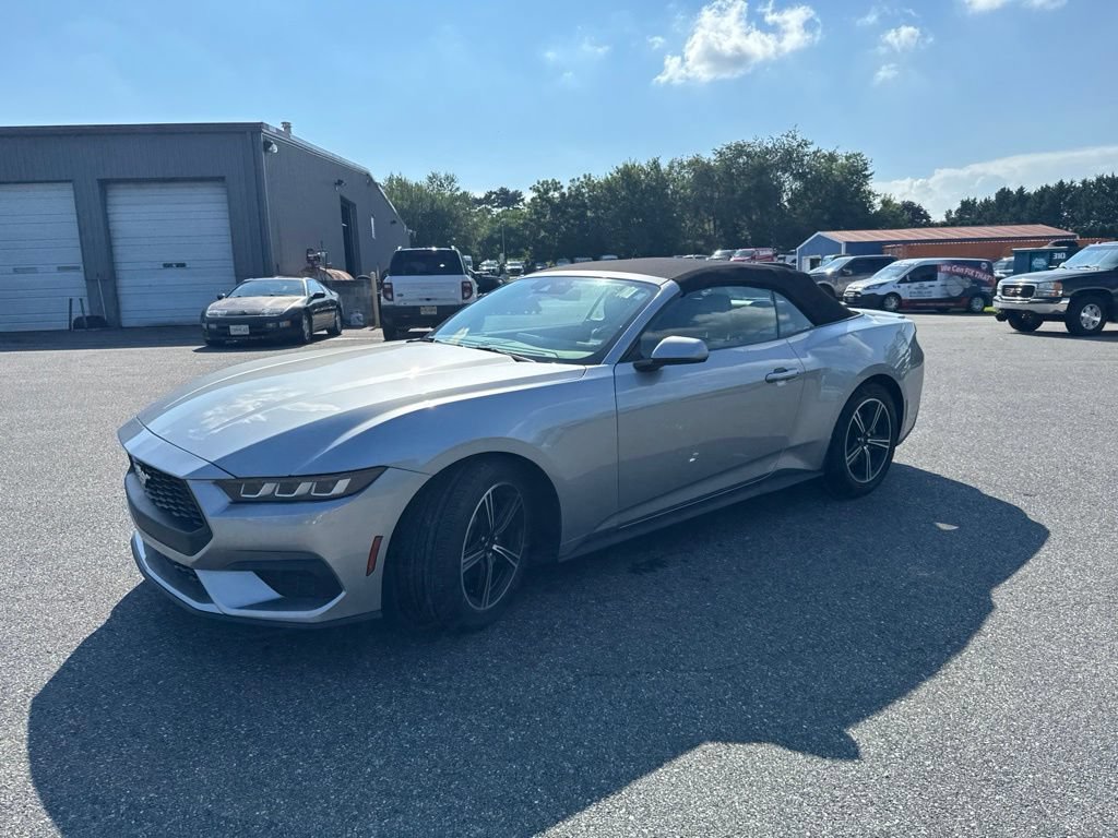 Used 2024 Ford Mustang Premium RWD image 3