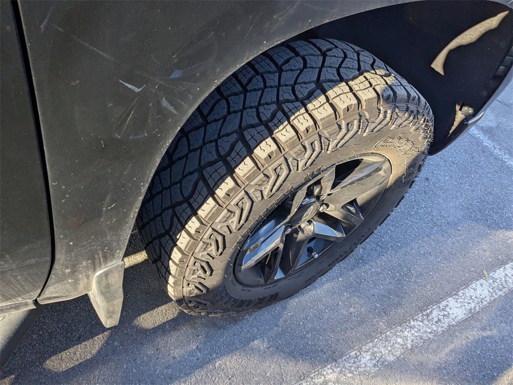 Used 2024 Chevrolet Silverado 1500 LT Trail Boss w/ LT Trail Boss Premium Package image 12