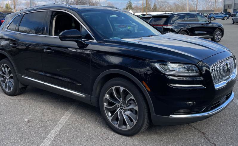 Used 2022 Lincoln Nautilus Reserve image 2