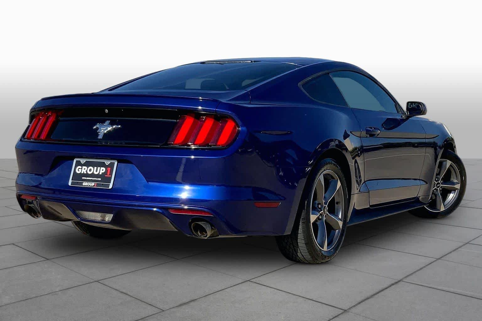 Used 2016 Ford Mustang Coupe w/ Equipment Group 051A RWD image 12